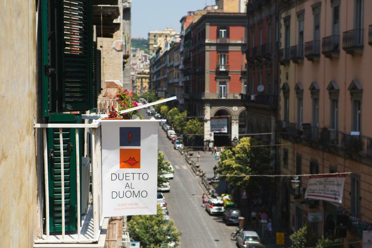 Отель Duetto Al Duomo Неаполь Экстерьер фото