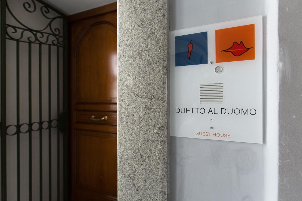 Отель Duetto Al Duomo Неаполь Экстерьер фото